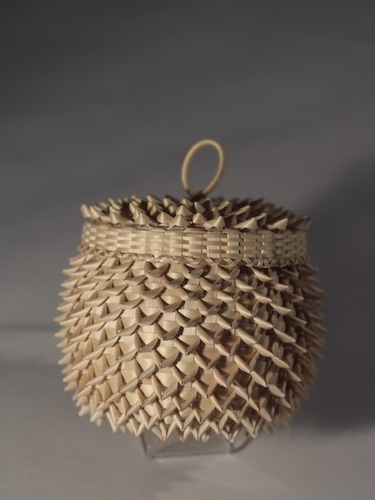 Jeremy Frey (Passamaquoddy Tribe at Indian Township Reservation, Maine, b. 1978), Porcupine Weave Lidded Basket, 2002, brown ash and sweetgrass.