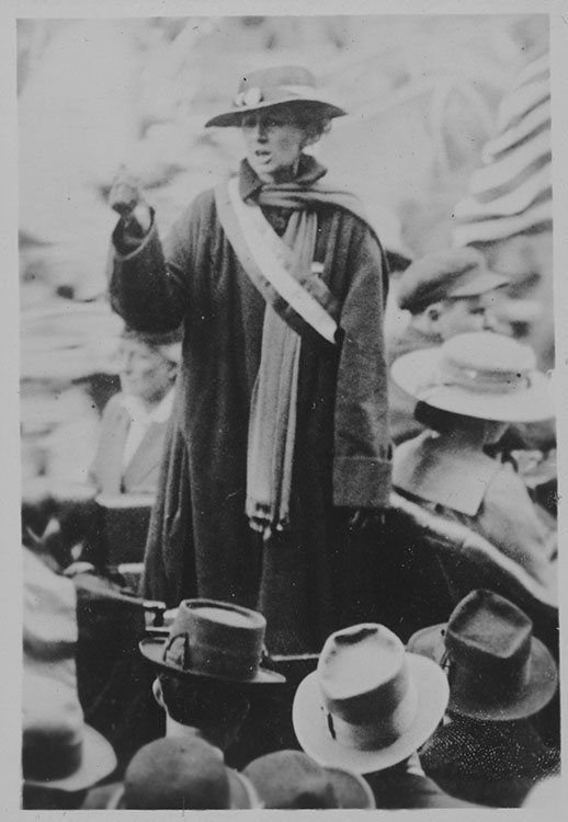 Harris and Ewing, Washington, D.C. Photograph of Florence Bayard Hilles speaking from the back of an open automobile, circa 1916. Records of the National Woman’s Party. Facsimile image courtesy Library of Congress